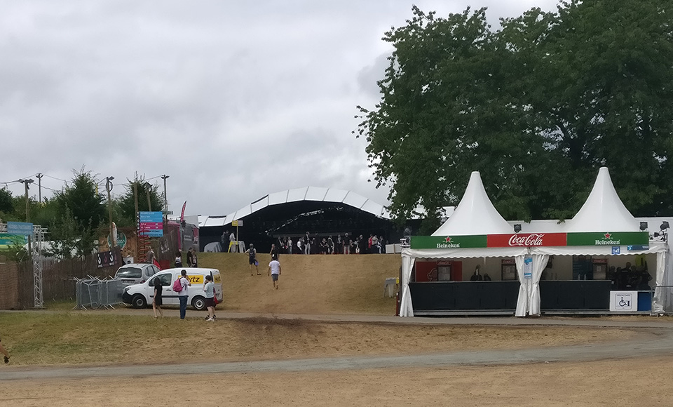 Festivalgelände auf der Halbinsel beim Lac du Malsaucy