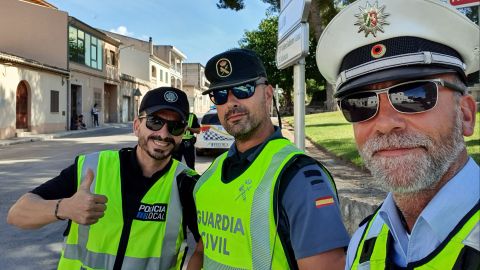 Gemeinsame Verkehrskontrolle zusammen mit der Policia Local